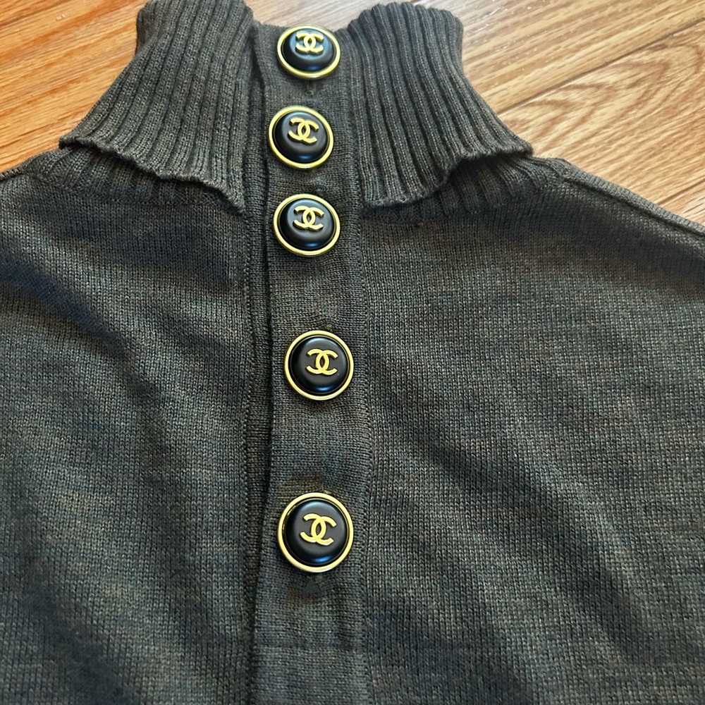 Chanel Boutique Olive Knit Sweater - image 3